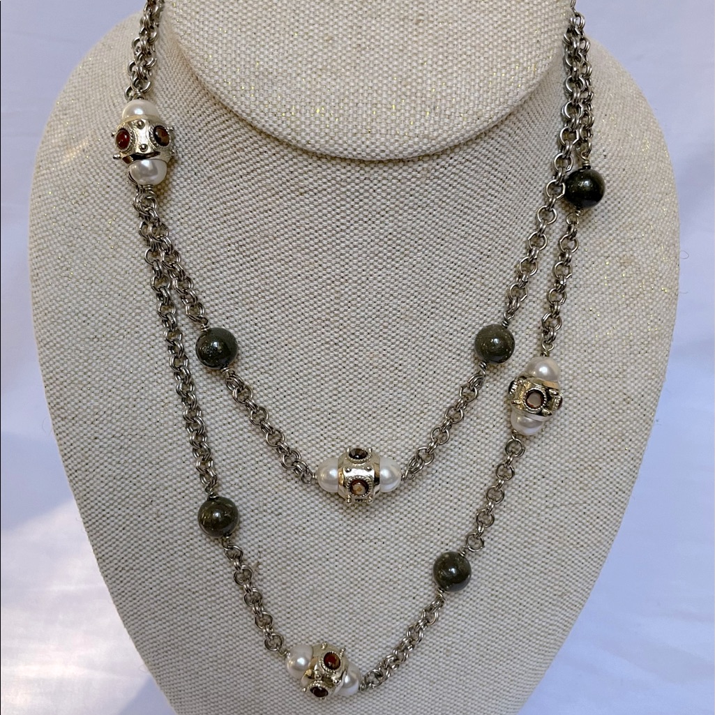 Banana Republic Long Layer Necklace 20$